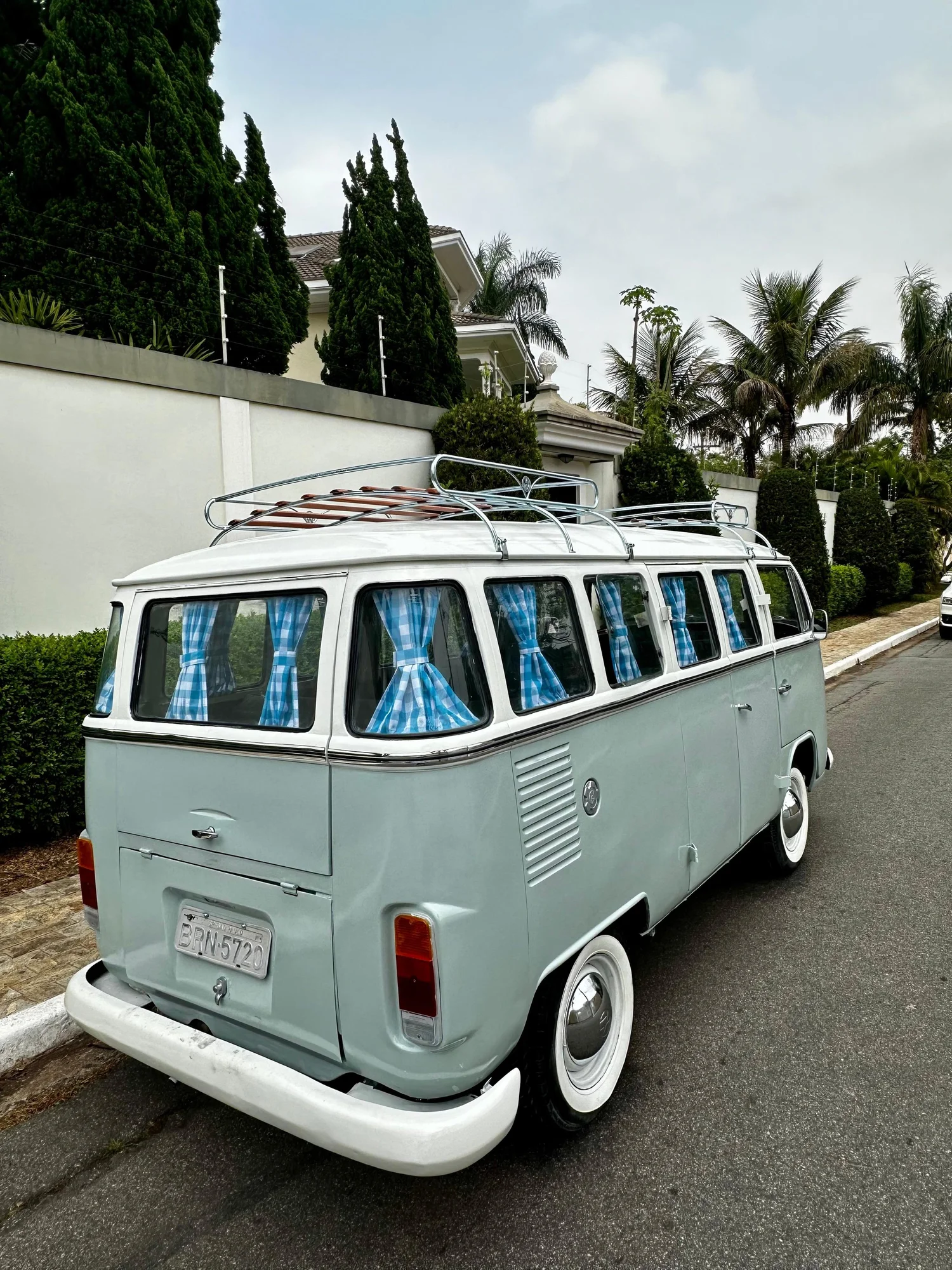 VW T-2 トラバス 1962 Volkswagen Type 2 Double-Cab Pickup |